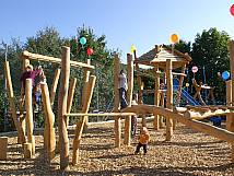 Der neue Spielplatz - eröffnet im 2010